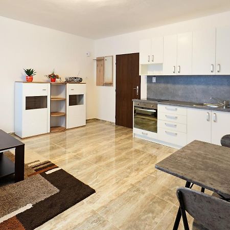 Penzion Kendy Apartment Mistrin Exterior photo