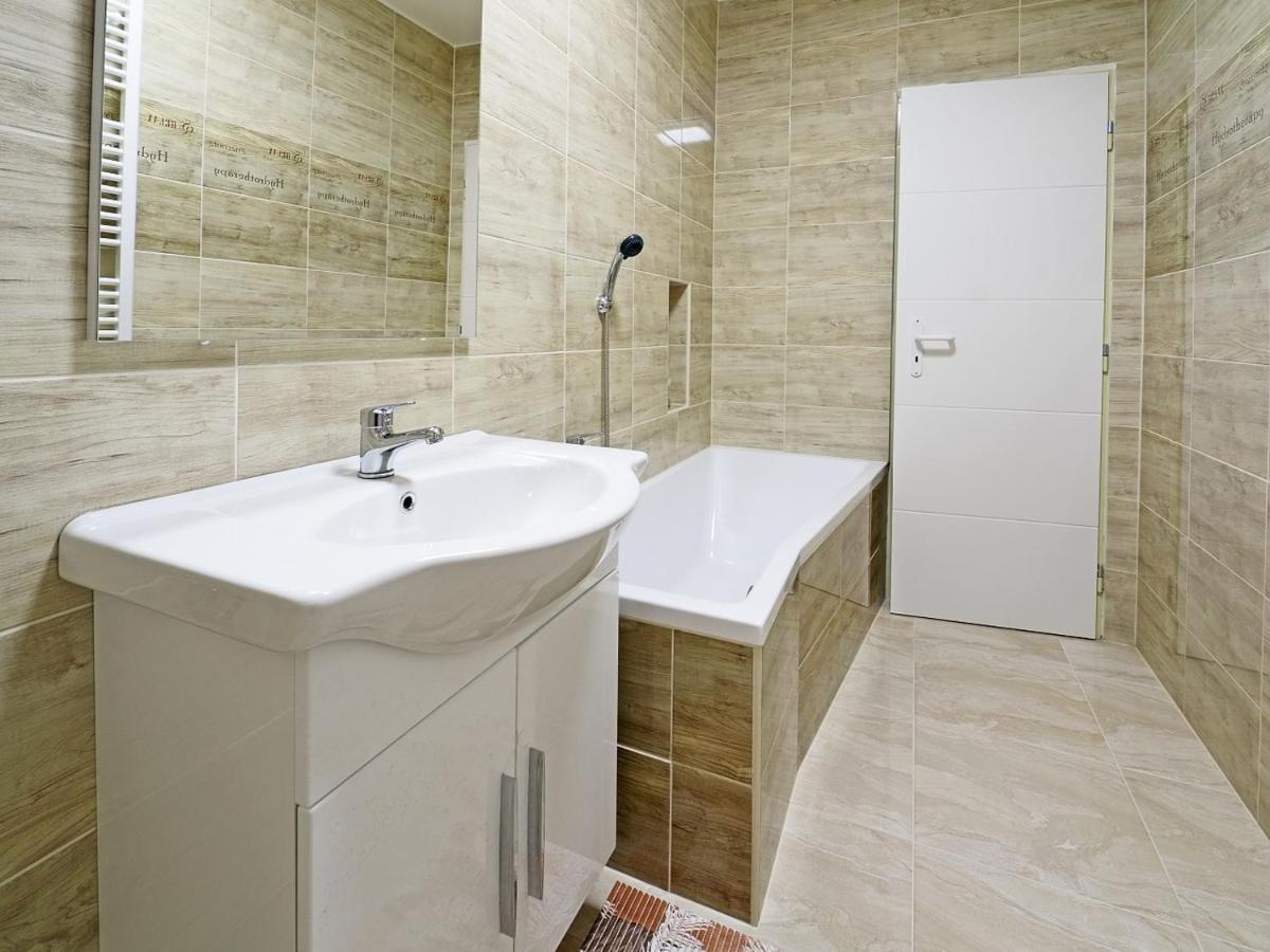 Penzion Kendy Apartment Mistrin Exterior photo